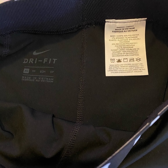 Nike Pro Shorts - Picture 4 of 4